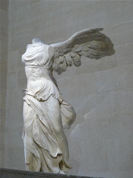 winged victory of samothrace sculpture antiquity